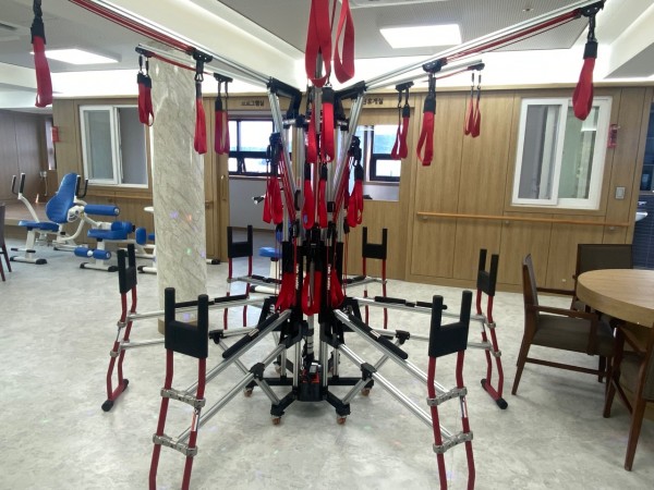 휴먼노인대학 주간보호센터 사진 1